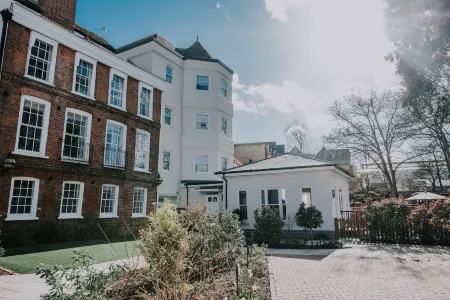 Cavendish House Отели рядом со станцией Windsor Station