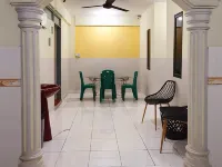 Dkost Homestay Nagoya Hotels in Batu Ampar