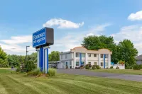Rodeway Inn & Suites New Paltz- Hudson Valley Hotels in Gardiner