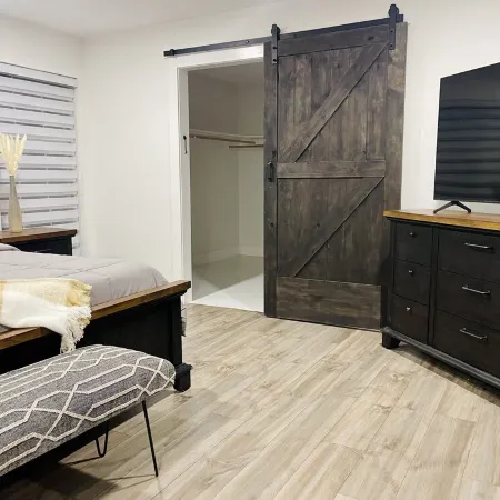 The Olive Retreat - Minutes from SHSU - STATE PARK & MORE