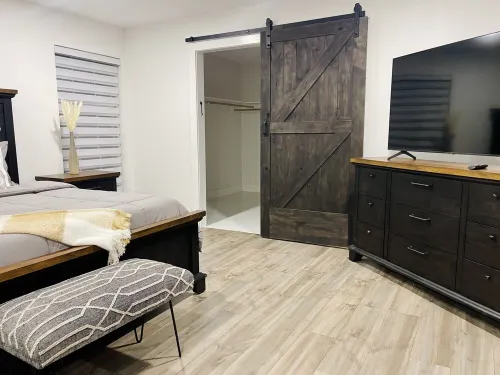 The Olive Retreat - Minutes from SHSU - STATE PARK & MORE