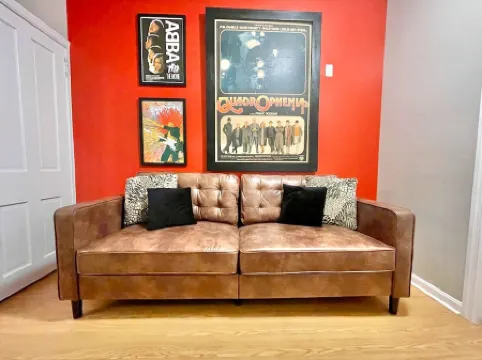 Larry's Lancaster Landing: 3 bedroom row house, walkable to downtown Lancaster