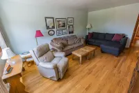 3 bedroom ERIE-sistable home!