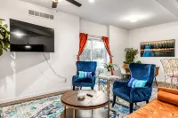 Spacious Townhome Retreat by StayLage Hotels in O'Fallon