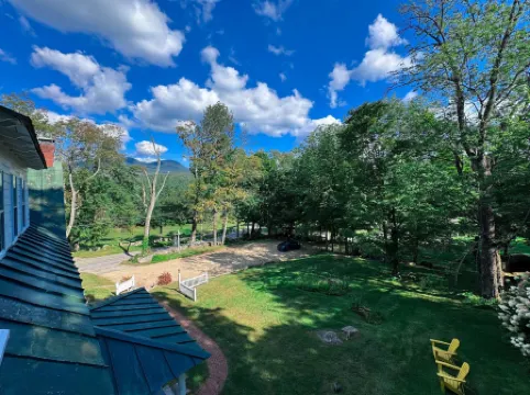 Private Hot Tub and Expansive Outdoor Space - Stunning Historic Getaway
