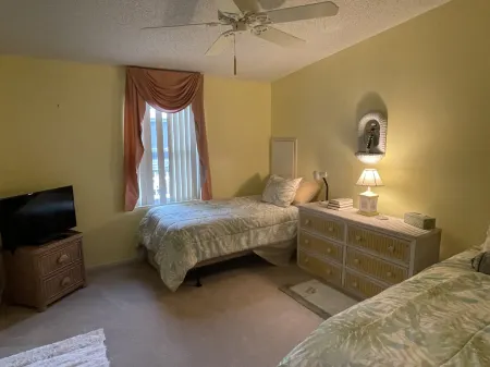 Golf Retreat - WiFi, Exclusive Jan-Mar Bookings, Views