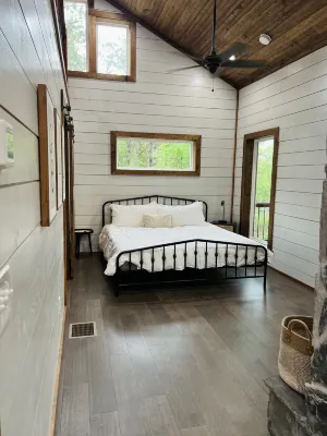 Eagle Forest Hotels in McCurtain County
