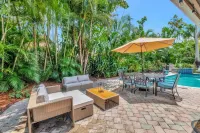 Idyllic Boca Pool Home: 4/2.5 + Study-FAU & Mizner