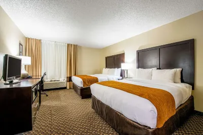 Comfort Inn Matteson - Chicago Отели рядом с достопримечательностью «Elgin Joliet & Elgin Railroad Caboose»