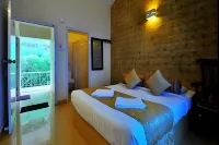 Country Club Valley Vista