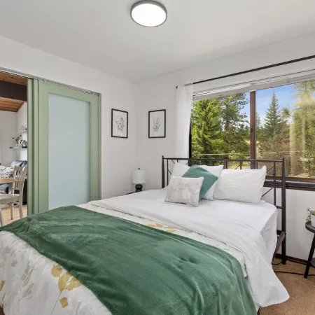 Modern McCall Mountain Gem -- Pet-Friendly -- Less Than 1 Mi to Lake & Downtown