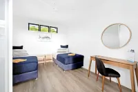 The Beach House by Anglers Choice فنادق في Dundee Beach