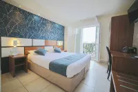 Holidays & Work Hotel