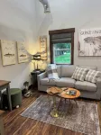 Charming and Cozy Retreat in Newaygo, MI -The Fisherman's Stay
