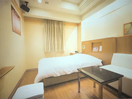 Hotel Revoir