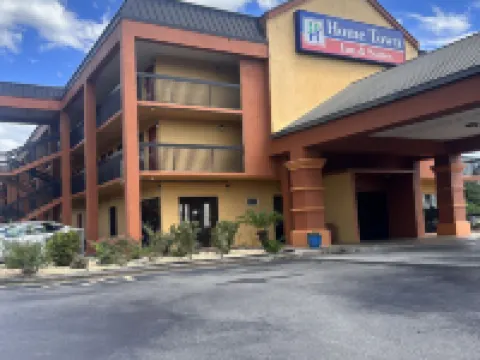 Home Town Inn & Suites Hotels in Crestview