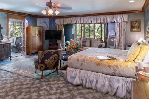 Angel at Rose Hall Hotels in Eureka Springs
