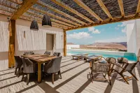 Amarelo Suites