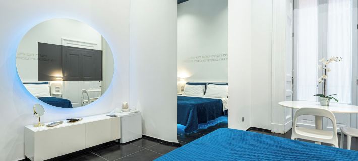 Skyhouse Chiatamone Hotels in Neapel