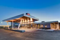 Heritage Inn Hotel & Convention Centre - Saskatoon โรงแรมใน