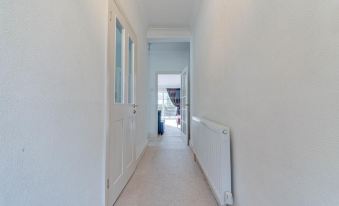 3Br Detached Bungalow w/Parking