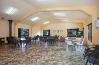 Lake Hamilton Motor Village and Caravan Park Hotel a Hamilton