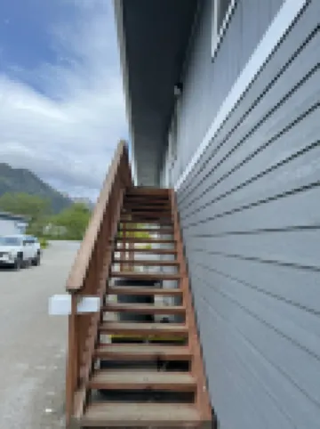 Back Beach Retreat - Car Rental Option