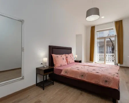 Hostel Antique Hotels in Pula