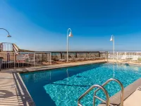 Ocean Breeze East 602