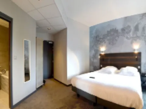 Logis Hôtel Victor Hugo & Spa Hotels in Doubs