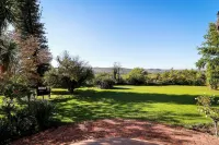 Altes Landhaus Country Lodge - อ่างจากุชชี่