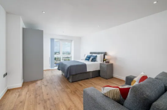 سكايفيليون أبارتمنتس نير ريفر تامس إكسيل آند أو2 وولفيتش Hotels near أبي وود