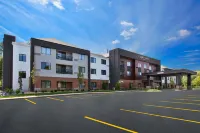 Courtyard Traverse City Hotels in Solon Township