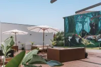 Bfresh Hotel - Padel, Pool & Fitness - Adults Only Hôtels à proximité de : Holmes Place Boavista