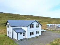 Lindarhóll Guesthouse Hôtels à : Svartiskogur