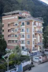 Nepal Yoga Home - Adult Only فنادق في Tarakeshwar