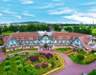 Renaissance Paris Hippodrome de St. Cloud Hotel