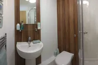 Apartment-Sleeps4-Balcony-Parking-Petsok