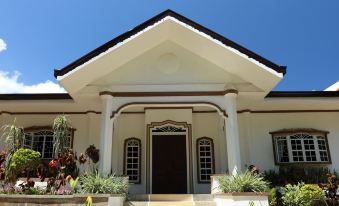 Guindulman Bay Tourist Inn