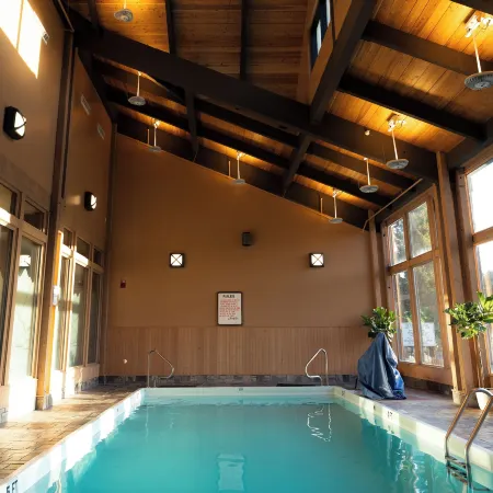 Grouse Mountain Lodge