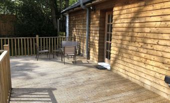 Idyllic Location, Stunning Views, Relax & Refresh in Peace & Comfort
