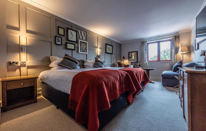 Crown Hotel