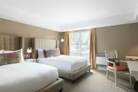Auberge Saint-Antoine Hotels near Design School of Laval University