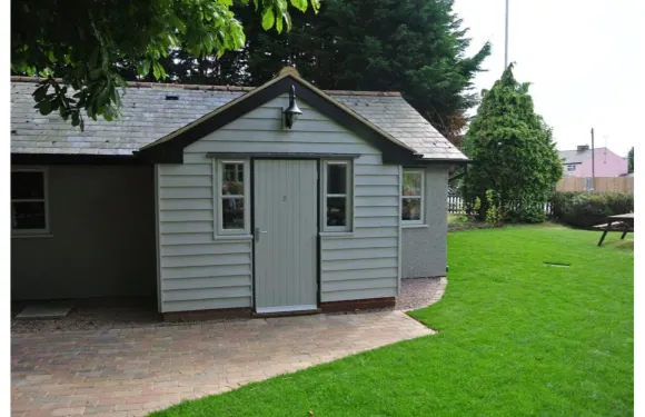 皇冠酒館、餐廳及住宿賓館