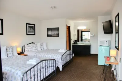 Chalet Inn Hotel di Columbia Falls