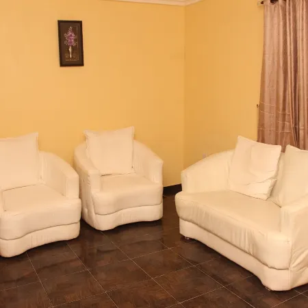 Twins Palace Hotel