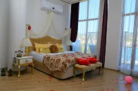 Huri & Nuri Hotel - balcony