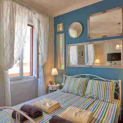 Old City Romantic Studios Rooms