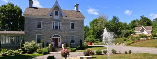 Clyde Hall Bed and Breakfast