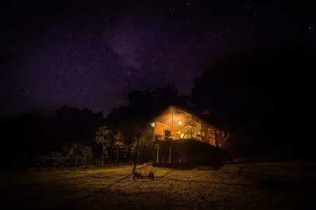 Ahaspokuna by Eco Team Отели рядом с достопримечательностью «Пик Адама»